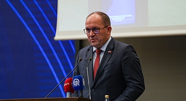 Vyborny İzmir'de tarım ve hayvancılık forumuna katıldı