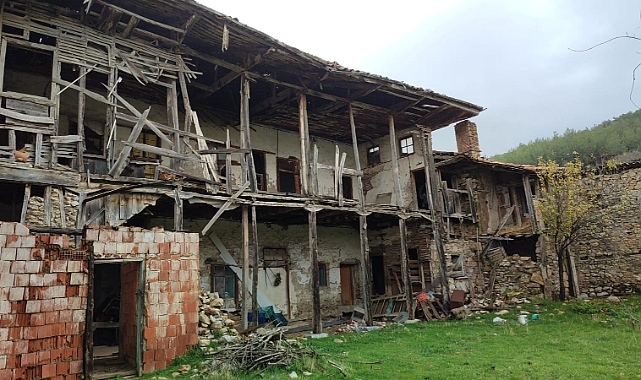 Afatoğlu, ‘Tarih yok olup gidecek’