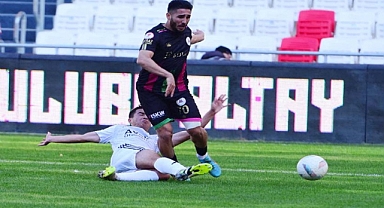 Altay evinde kaybetti