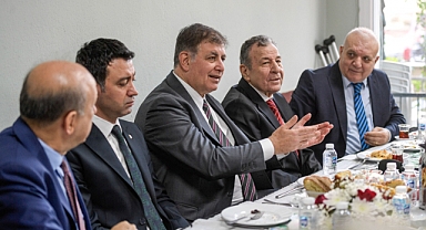 Başkan Tugay'a güven vurgusu