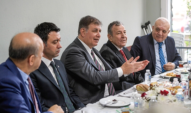 Başkan Tugay'a güven vurgusu