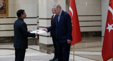 Cumhurbaşkanı Erdoğan'a üç Büyükelçi'den güven mektubu