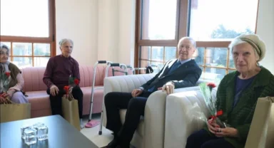 Cumhurbaşkanı Erdoğan'dan Darülaceze sakinlerine ziyaret