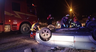 Denizli'de devrilen otomobildeki 1 kişi öldü,