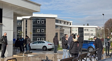 İzmir'de devrilen motosikletin sürücüsü öldü