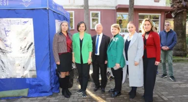İzmir Karabağlar'da hizmet mahallelere taşındı