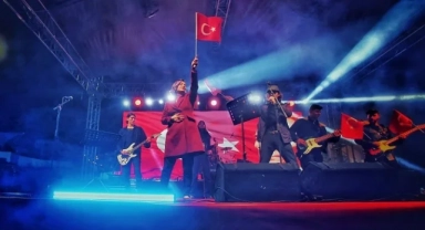 İzmir Karabağlar'da Yılbaşı Panayırı'na büyük ilgi