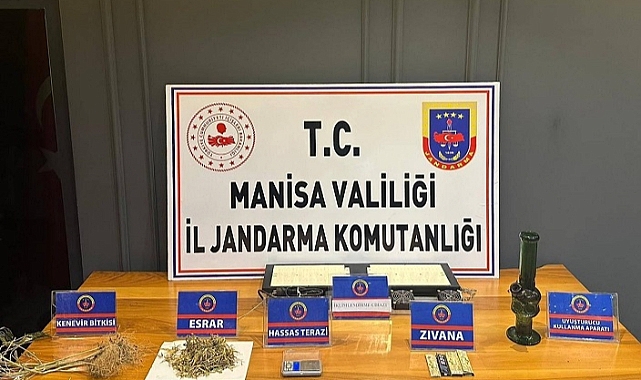 Manisa'da Evde Kenevir Yetiştiren Zanlı Yakalandı