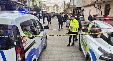 Manisa'da silahlı saldırıda 2 kişi yaralandı