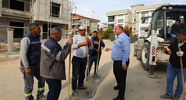 Menderes’te Yollar Yenileniyor