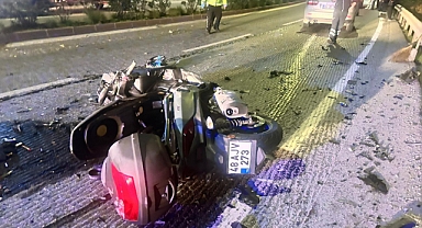 Motosikletle otomobilin çarpıştığı kazada 1 kişi öldü