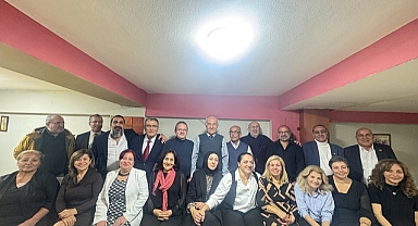 Muhtarlar yeni yılı erken kutladı
