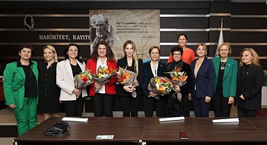 Narlıdere’de, Kadın Ve Siyaset Konuşuldu