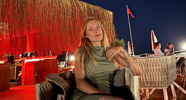 Özge Demirel Aşk Hayatıyla İlgili Soruları Yanıtsız Bıraktı