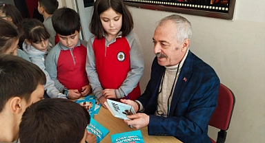 Yazar Ertekin, Çocuklarla Buluştu