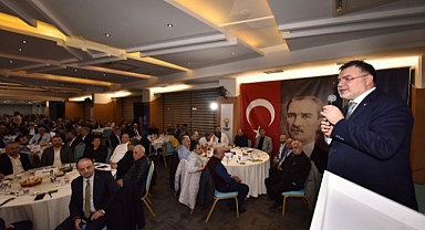 AK Parti İzmir teşkilatında delegeler buluştu