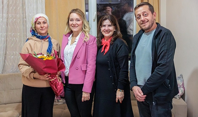 Başkan Mutlu yeni yılı komşularıyla birlikte karşıladı
