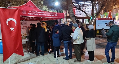 Bin kişiye sıcak salep ikram edildi