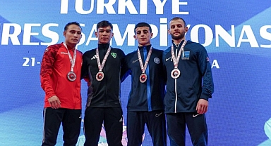 Güreş takımı başkentten madalyalarla döndü