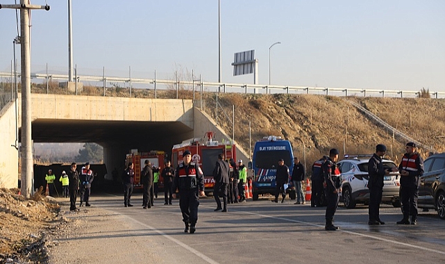 İşçi servisi devrildi 4 kişi öldü