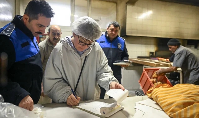 Bornova'da fırın denetimleri sürüyor