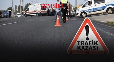 İzmir'de otomobille çarpışan motosikletteki 2 polis yaralandı