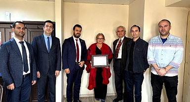 İzmir’e “Sağlığı Geliştiren Belediye” unvanı
