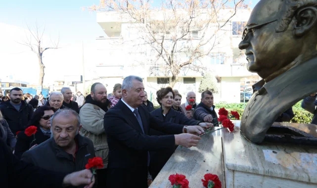 Güzelbahçe'de Uğur Mumcu büstü ve ismiyle yaşatılıyor