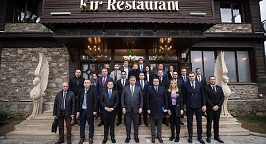 “İzmir’in ana arterlerini yenileyeceğiz”