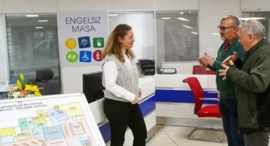 İzmir Karabağlar Belediyesi'nden "Engelsiz Masa" hizmeti