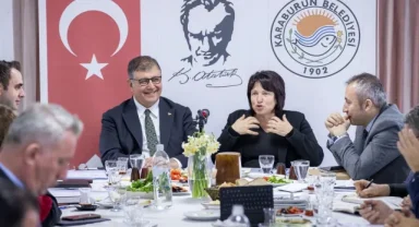 Başkan Tugay koordinasyonu Karaburun'da sürdürdü