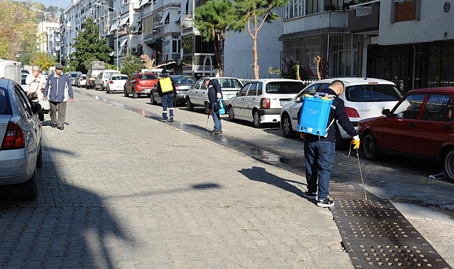 Karşıyaka’da ilaçlama mesaisi devam ediyor