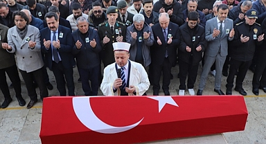 Kazada Ölen Astsubay Denizli'de Defnedildi