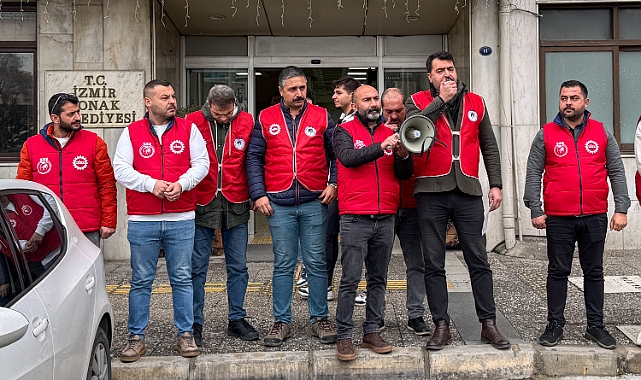 Konak Belediyesi çalışanları "uyarı eylemi" yaptı