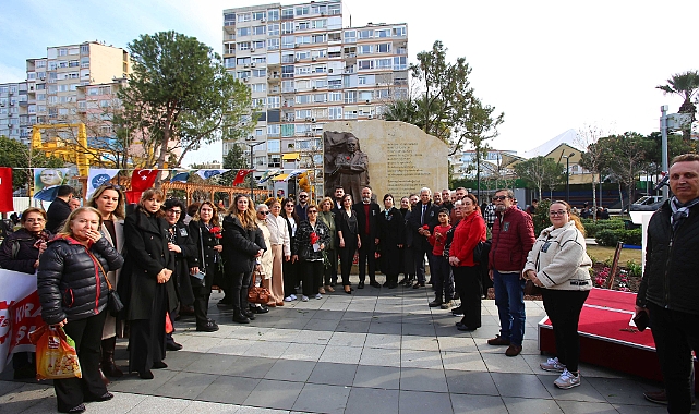 Mumcu Karabağlar’da özlemle anıldı
