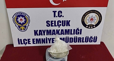 Selçuk'ta uyuşturucuyla yakalanan 2 şüpheli tutuklandı