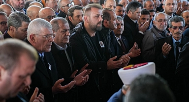 Yusuf Kırkpınar, İzmir'de son yolculuğuna uğurlandı