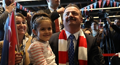 Ağıralioğlu: “Geçmişimize Aynaya Bakar Gibi Bakıyoruz”