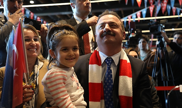 Ağıralioğlu: “Geçmişimize Aynaya Bakar Gibi Bakıyoruz”
