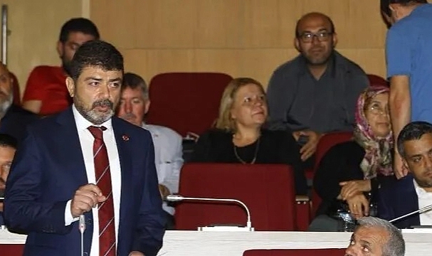 Atmaca'dan, Gaziemir Belediyesi'ne "ihale" eleştirisi