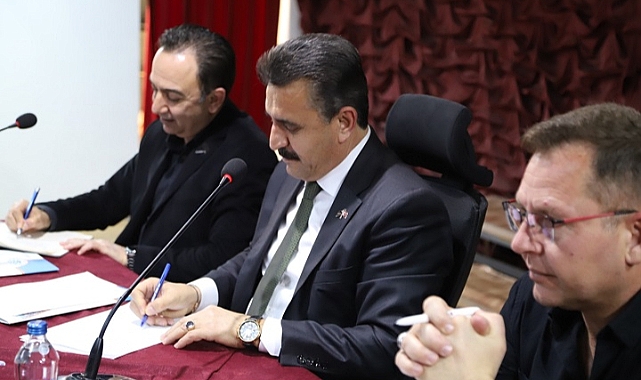 Başkan Kırgöz, Çandarlı'da vatandaşlarla bir araya geldi
