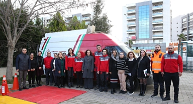 Başkan Ünsal ve anaokulu öğrencileri deprem tatbikatında!