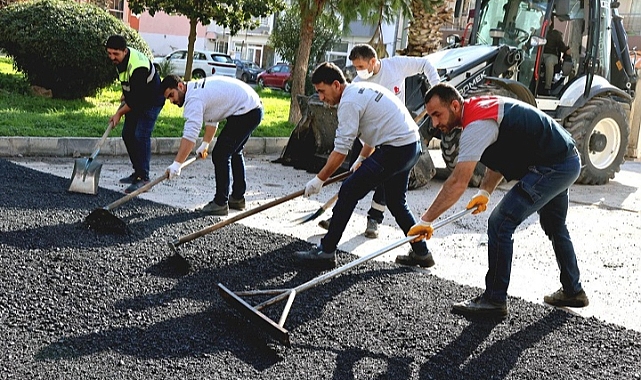 Bayraklı'da asfalt çalışmaları sürüyor
