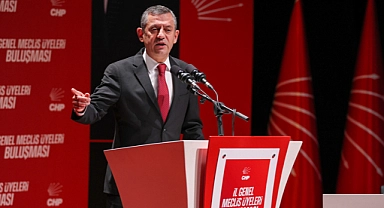 "Birileri, 1,5 Yıldır Partimizi Tuzağa Düşürüp Kiri Bulaştırmaya Çalışıyor"