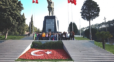 Çocuklara unutulmaz anlar yaşadı
