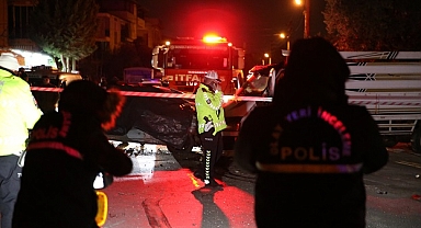 Denizli'de Otomobil ve Kamyonet Çarpışması: 1 Ölü,