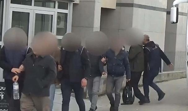FETÖ operasyonunda yakalanan 3 zanlı tutuklandı