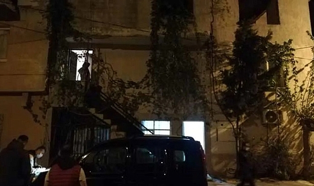 Foça'da bir kişi evinde ölü bulundu