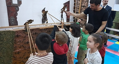 “Hacivat ve Karagöz Müzede” turnesi başladı