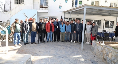 İlkay Çiçek mahalle ziyaretlerine devam ediyor.
